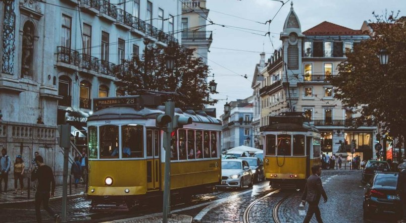 Portugal facilita regras para entrada de brasileiros. Entenda as mudanças