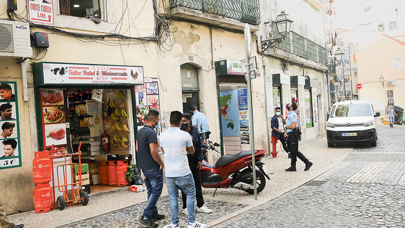 Portugal vive crise demográfica, só atenuada pelos imigrantes