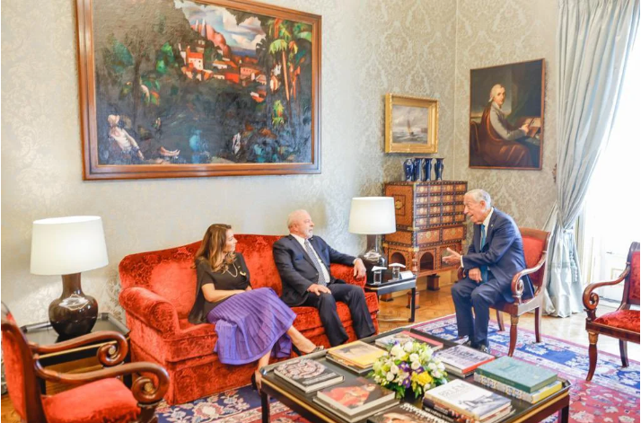 Presidente de Portugal condecora Janja por ‘serviços relevantes’